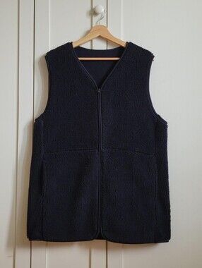 Muji fleece vest